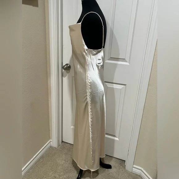 EVNL Chic Cream Satin VINTAGE Slip Dress, ADJUSTABLE SIDE RUCHING. SIZE M - Picture 4 of 11